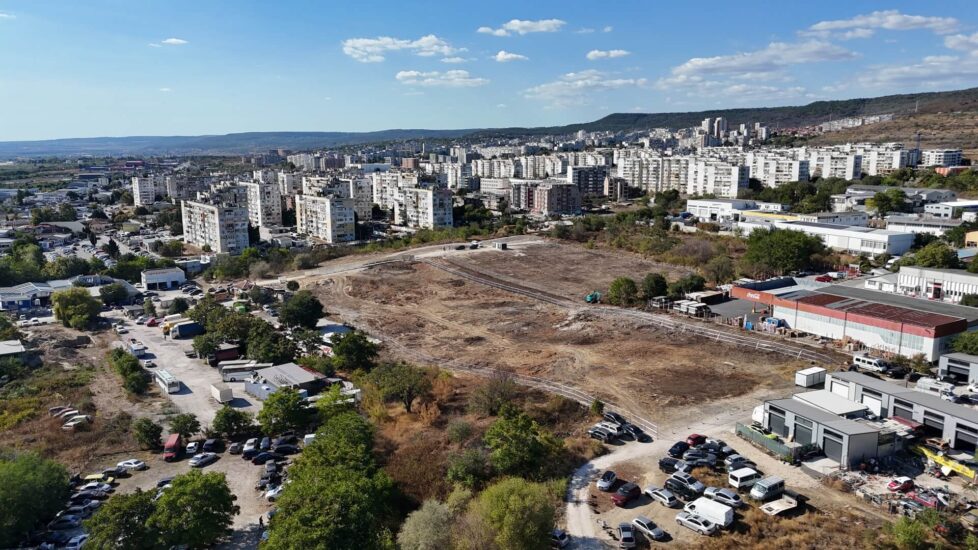 Изглед в страни